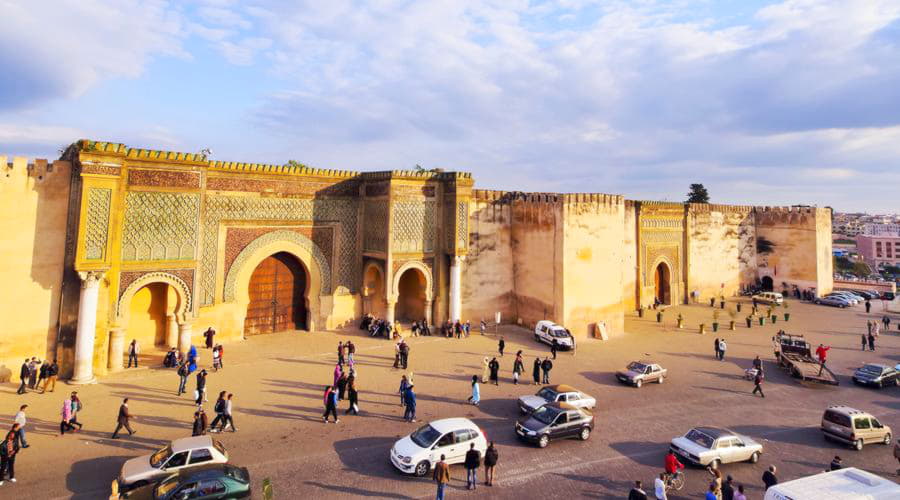 Nossos serviços de aluguel de carros oferecem uma seleção diversificada de veículos em Meknès.